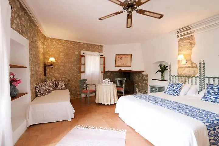 Petita Mare Villa Binibona 0*,  Spain