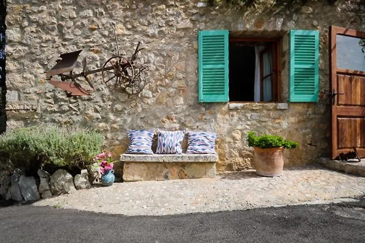 Petita Mare Villa Binibona Farm stay